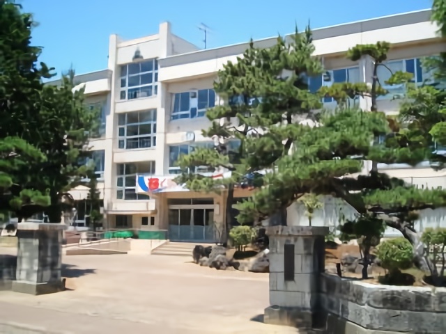 長岡市大荒戸町　売土地 中学校