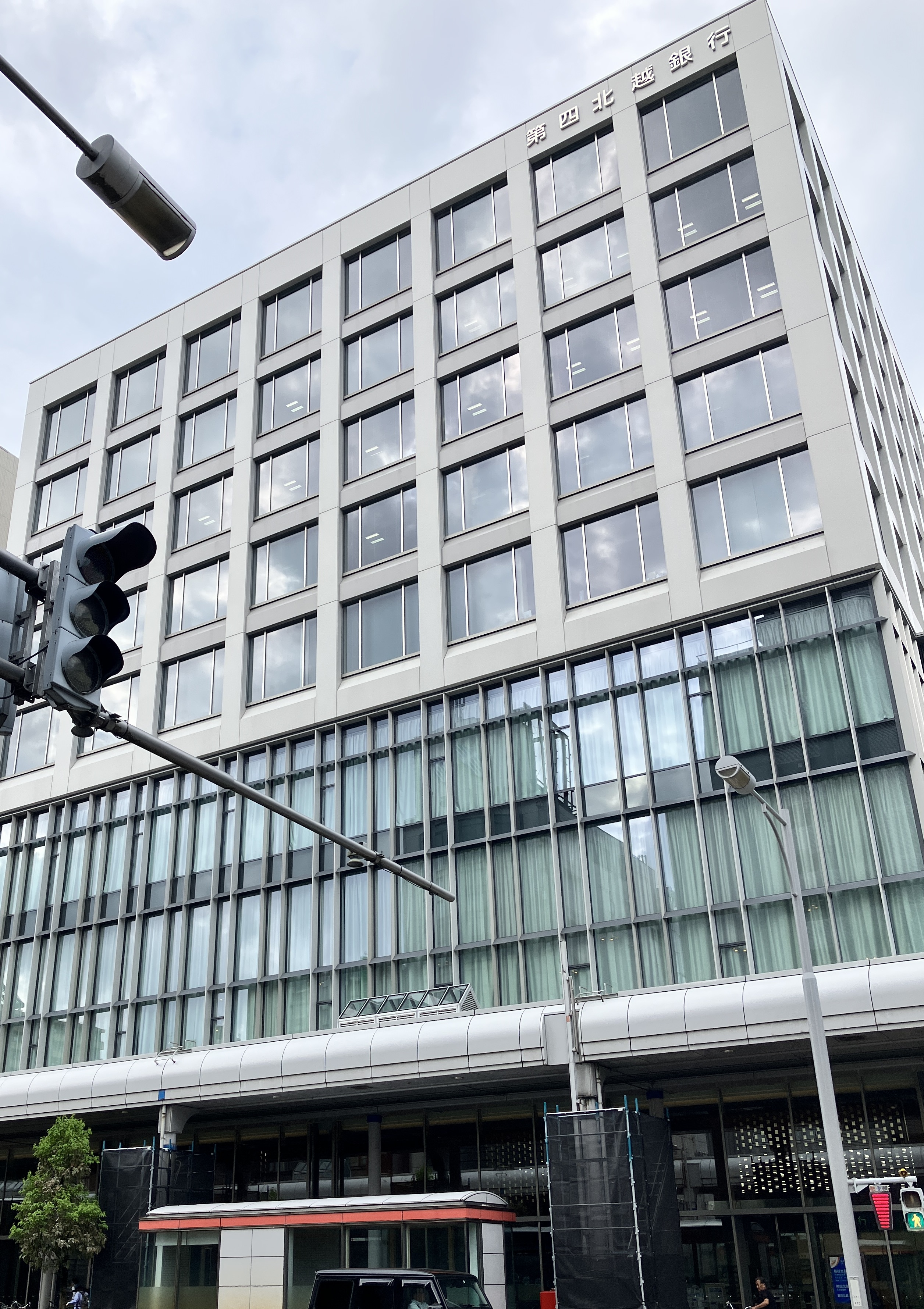 長岡市柏町2丁目　収益ビル 公共施設