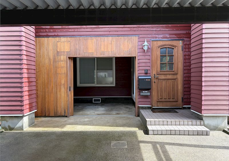 高町3丁目　中古住宅 現地写真（駐車場）