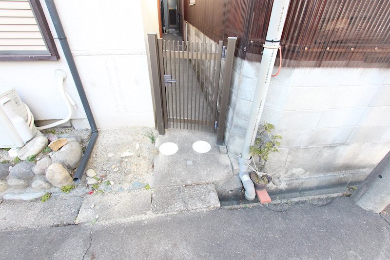 岩倉市南新町五反田　テラスハウス その他