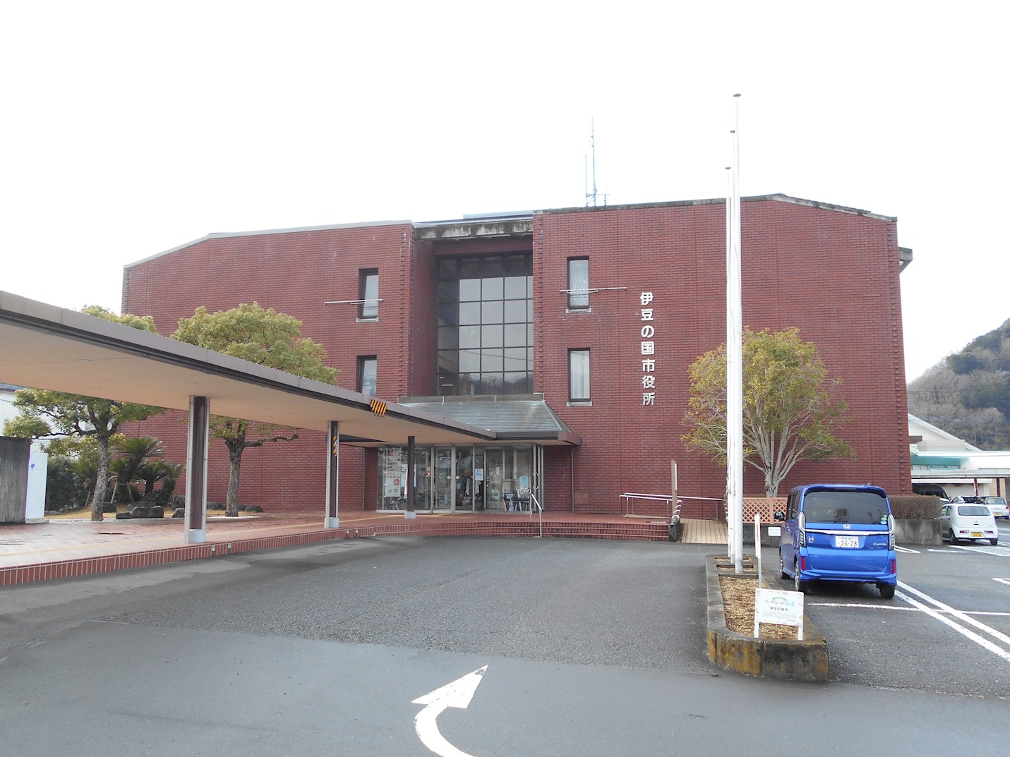 伊豆の国市長岡　土地 役所
