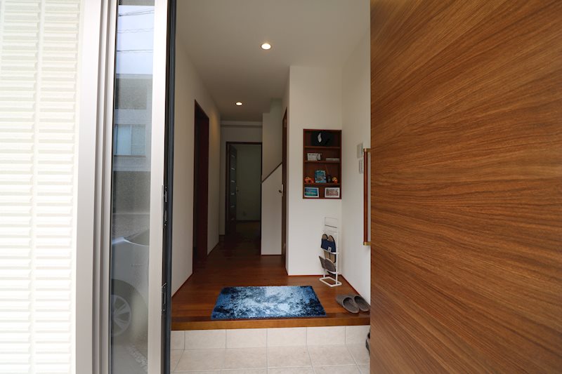 大岩2丁目中古戸建 現地写真（玄関）