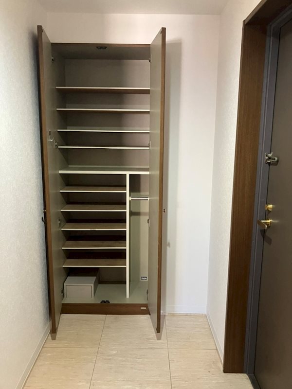 ファミール藤枝グランビュー 現地写真（玄関）