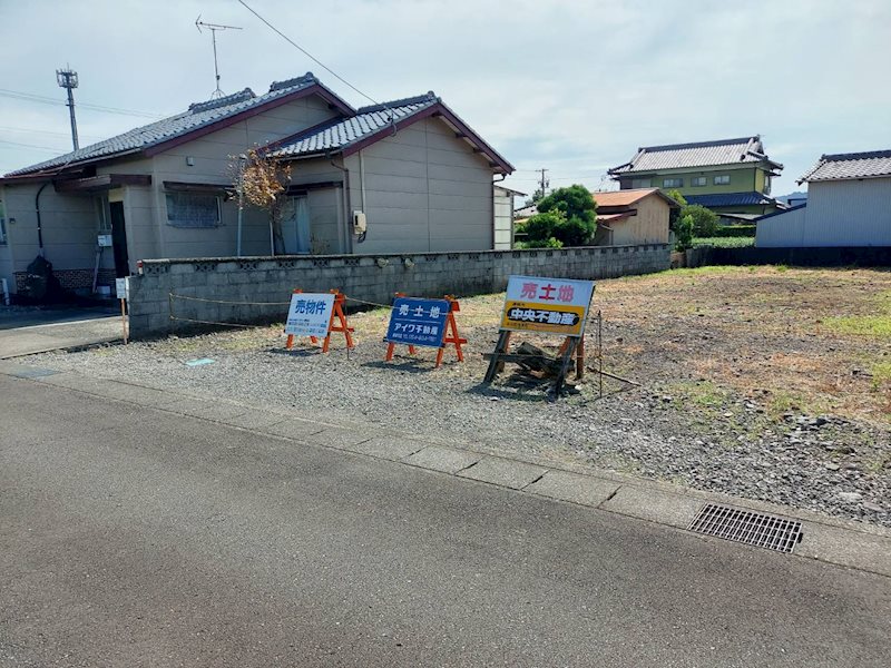 島田市金谷泉町　土地 現地写真（前面道路含む現地写真）