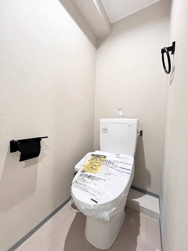 聖一色運動場前ハイム 内観写真（トイレ）