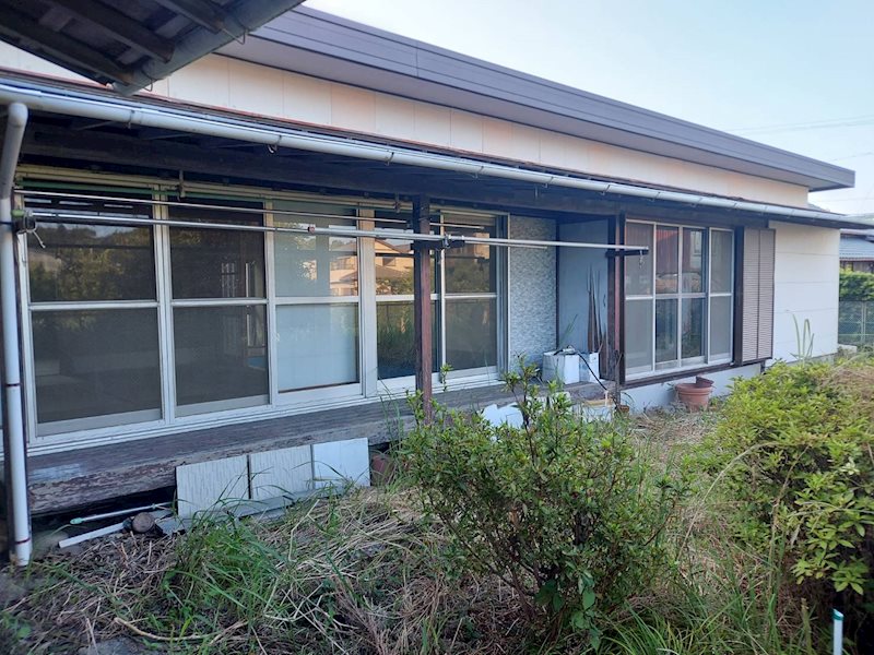 焼津市田尻　中古戸建 現地写真（バルコニー）