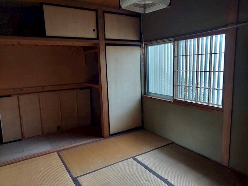 焼津市田尻　中古戸建 内観写真（リビング以外の居室）
