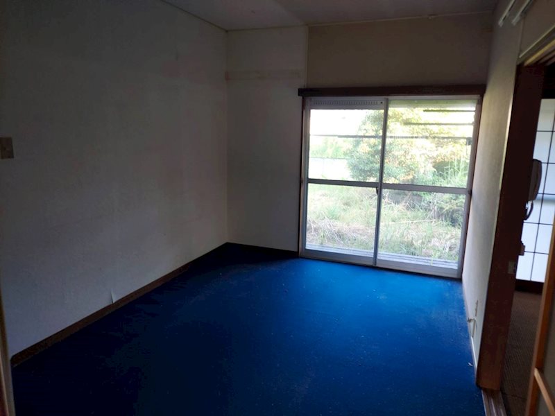 焼津市田尻　中古戸建 内観写真（リビング以外の居室）