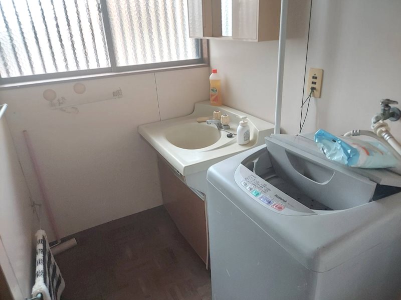 焼津市石津　中古戸建 内観写真（洗面台・洗面所）