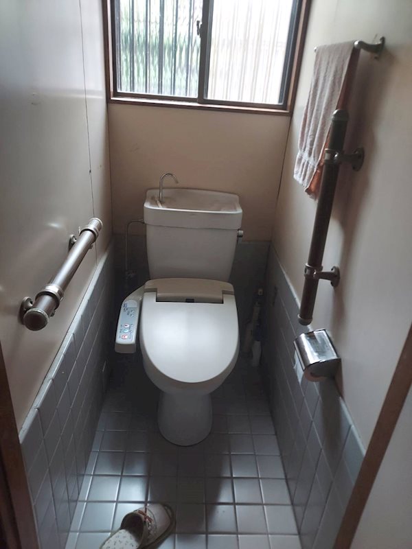 焼津市石津　中古戸建 内観写真（トイレ）