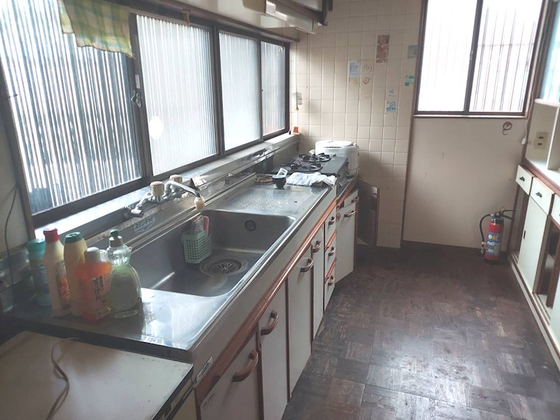 焼津市石津　中古戸建 内観写真（キッチン）