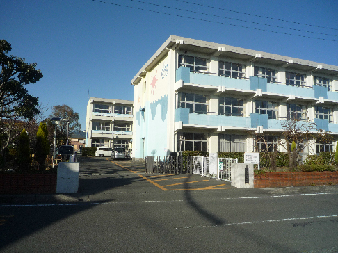 焼津市石津　中古戸建 小学校