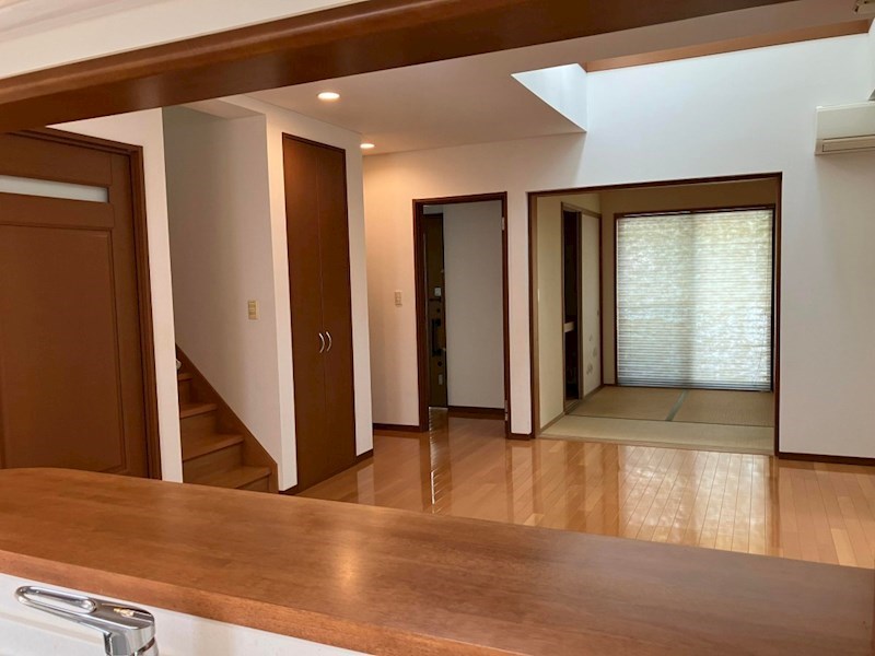 葵区沓谷2丁目　中古住宅 内観写真（リビング）