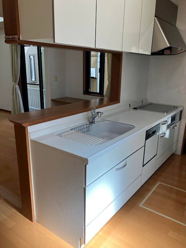 葵区沓谷2丁目　中古住宅 内観写真（キッチン）