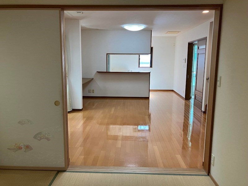 葵区沓谷2丁目　中古住宅 内観写真（リビング）