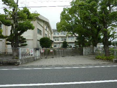 葵区沓谷2丁目　中古住宅 小学校