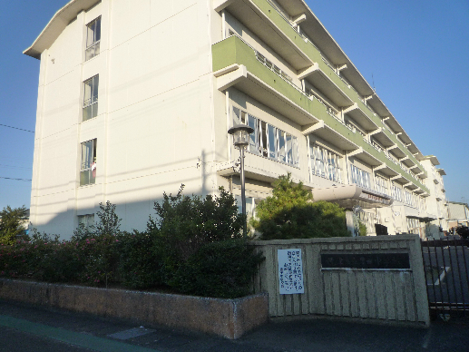 焼津市五ケ堀之内 中古戸建 中学校