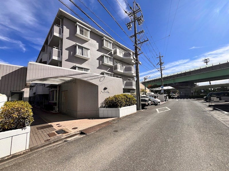 チュリス川合 現地写真