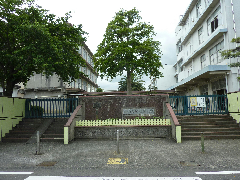 チュリス川合 小学校