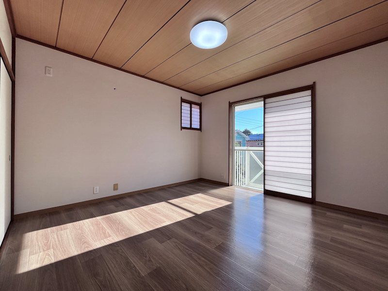 裾野市千福が丘1丁目2-20　中古戸建 内観写真（リビング以外の居室）