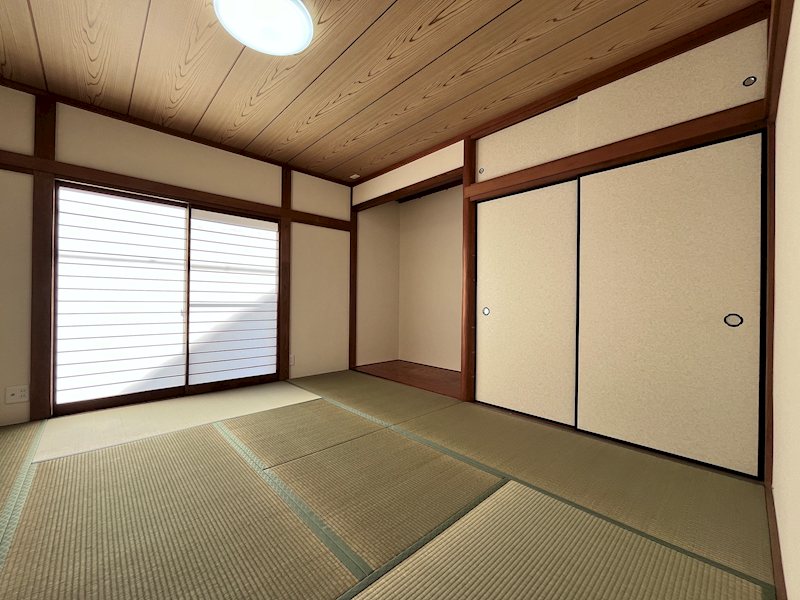 裾野市千福が丘1丁目2-20　中古戸建 内観写真（リビング以外の居室）