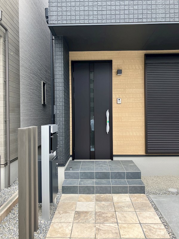 【静鉄不動産】エバースクエア緑町　２号地 現地写真（玄関）
