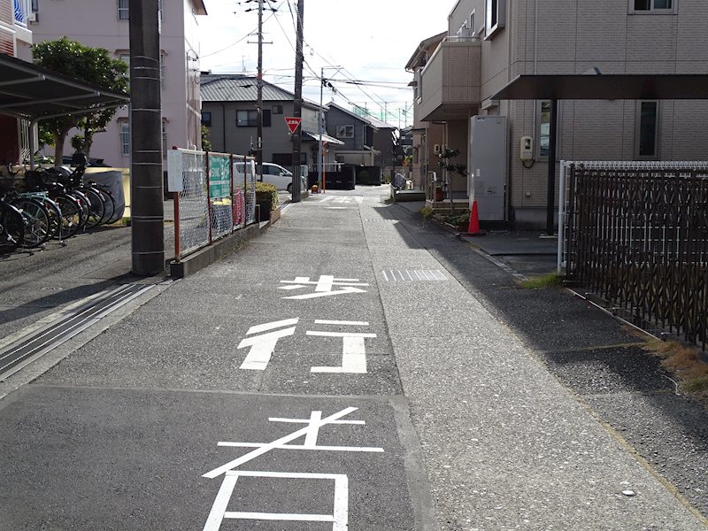 馬渕四丁目90番7 現地写真（前面道路含む現地写真）