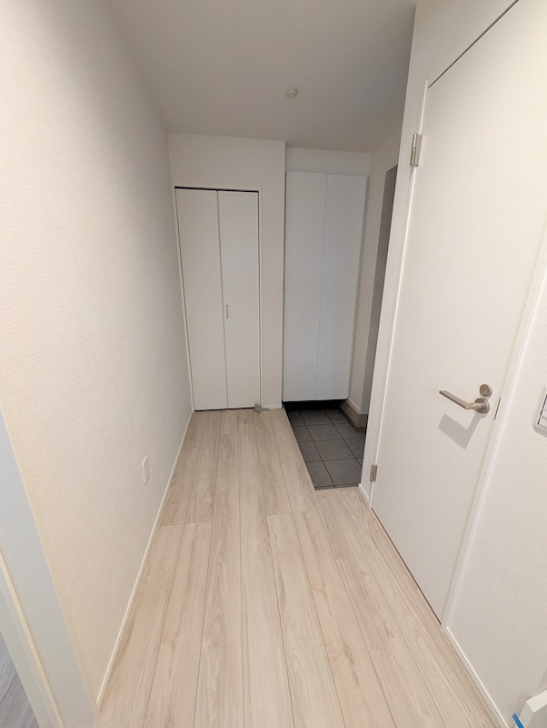 寿町　新築建売　2号棟（全2棟） 現地写真（玄関）