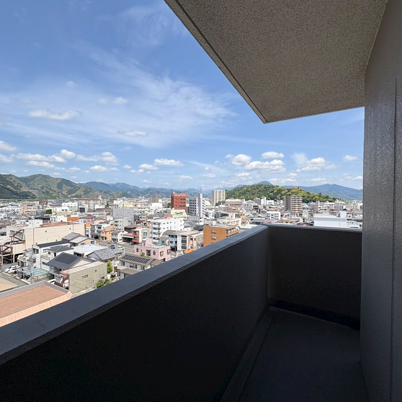 オブリージュ三番町レジデンス 現地写真（バルコニー）