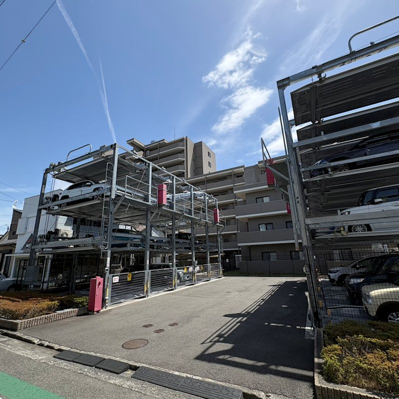 オブリージュ三番町レジデンス 共用部写真（駐車場）