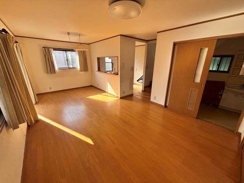 静岡県静岡市駿河区向敷地５丁目14-30 同仕様写真（リビング）