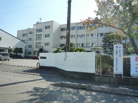 藤枝市高岡　中古戸建 中学校