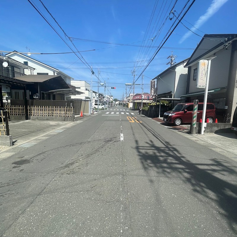 小鹿一丁目16-16　土地 現地写真（前面道路含む現地写真）