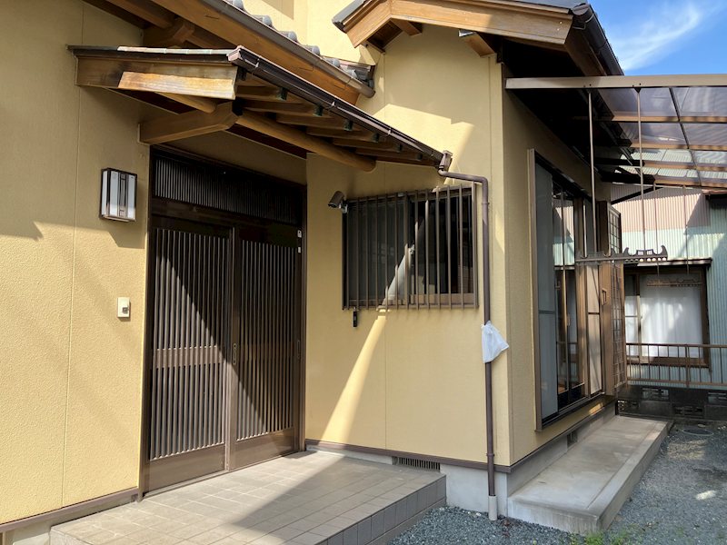 静岡県焼津市東小川３丁目 現地写真（玄関）