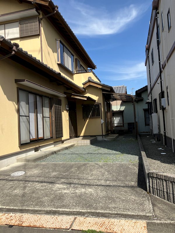 静岡県焼津市東小川３丁目 現地写真（駐車場）
