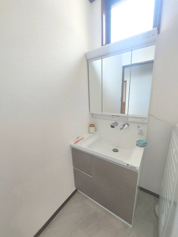 藤枝市藤岡2丁目　中古戸建 内観写真（洗面台・洗面所）