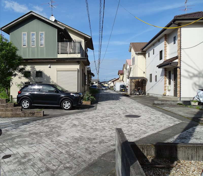 西脇中古戸建 現地写真（前面道路含む現地写真）