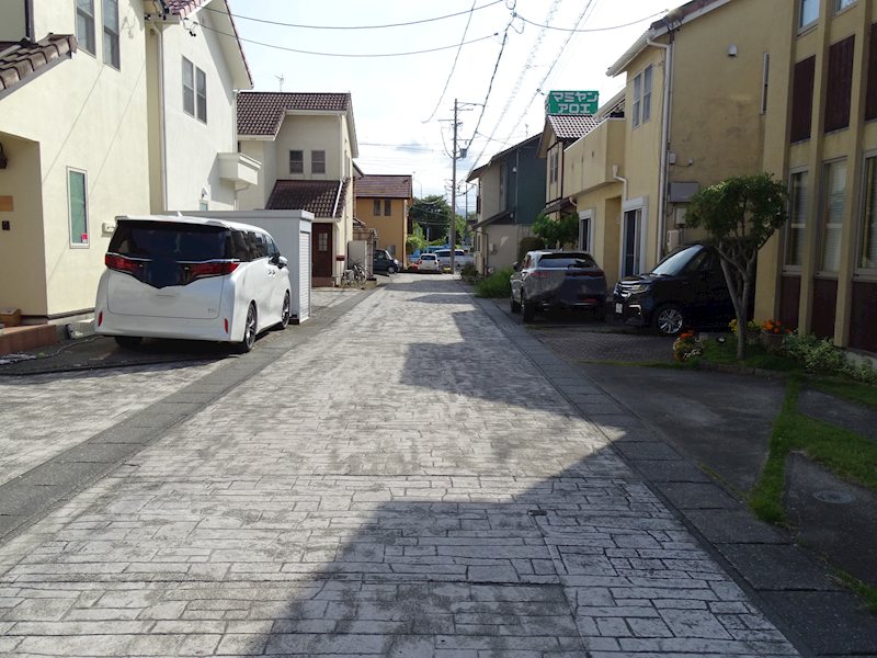 西脇中古戸建 現地写真（前面道路含む現地写真）