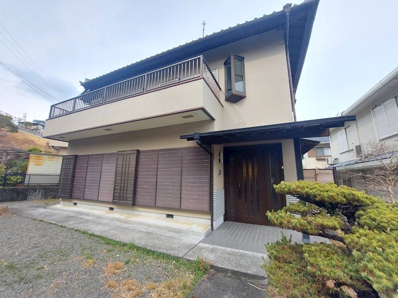 藤枝市南駿河台三丁目　中古住宅 現地写真（庭）