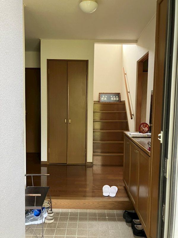 藤枝市南駿河台五丁目 現地写真（玄関）