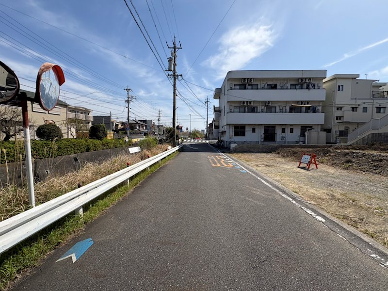 古庄三丁目6期 新築分譲住宅 2号棟 現地写真（前面道路含む現地写真）