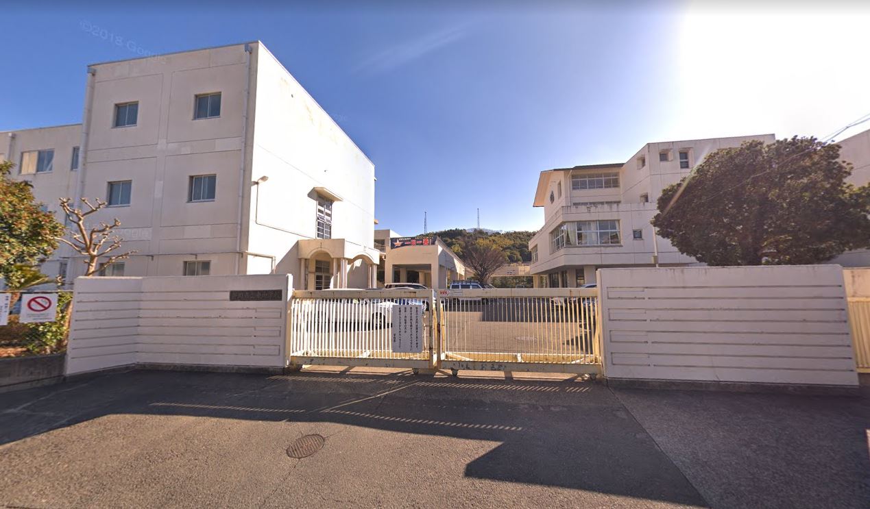 古庄三丁目6期 新築分譲住宅 2号棟 中学校