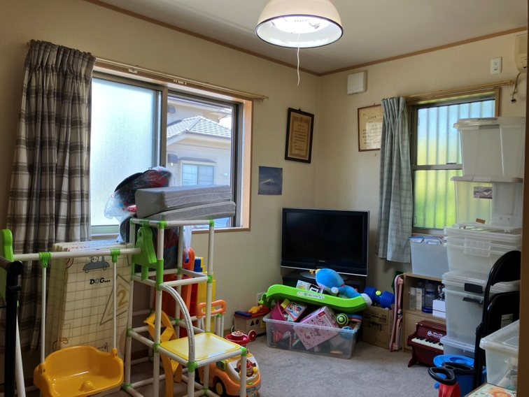 草薙二丁目　戸建 内観写真（リビング以外の居室）