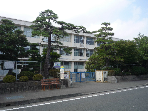 サーパス藤枝青木中央公園404 中学校