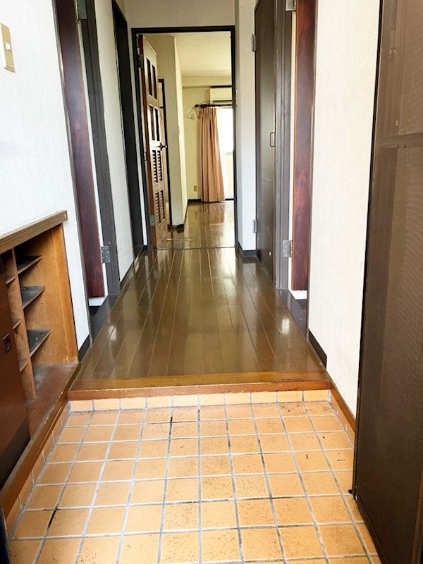 サンミエール千歳 現地写真（玄関）
