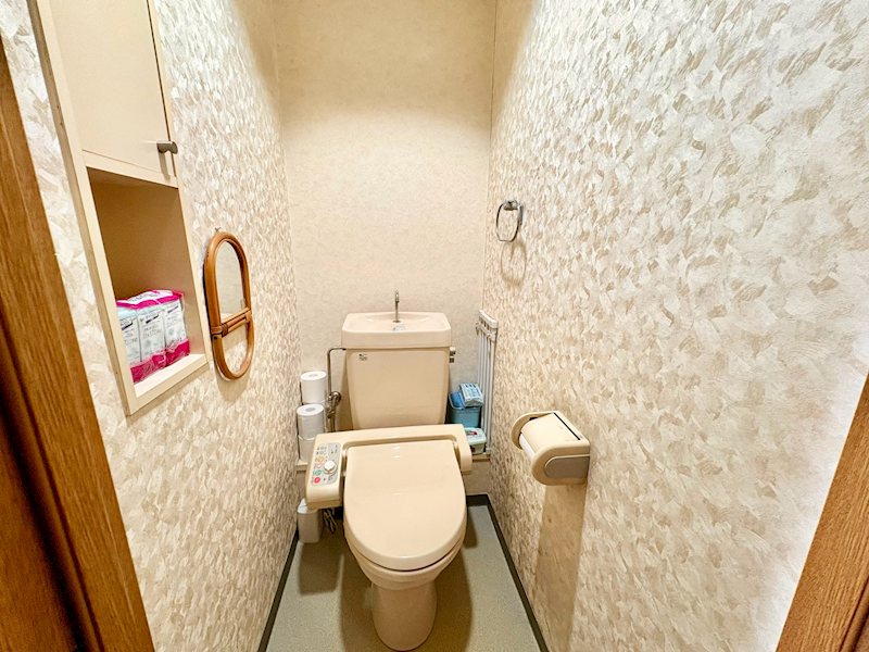 ウィスティリアコート平町 内観写真（トイレ）
