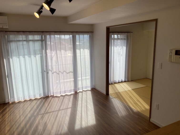 ベルメゾン二日町1番館 内観写真（リビング）