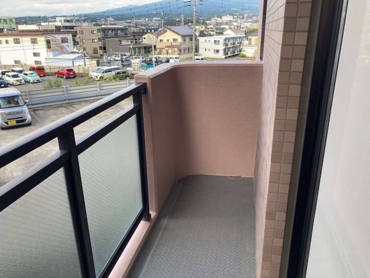ベルメゾン二日町1番館 現地写真（バルコニー）