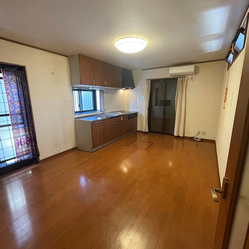 中吉田11-4　中古戸建 内観写真（リビング）