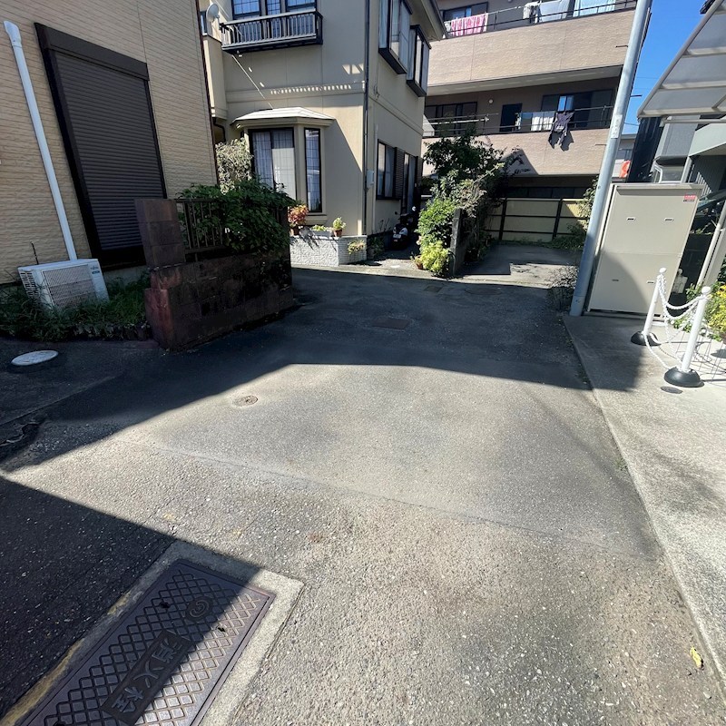 中吉田11-4　中古戸建 現地写真（前面道路含む現地写真）